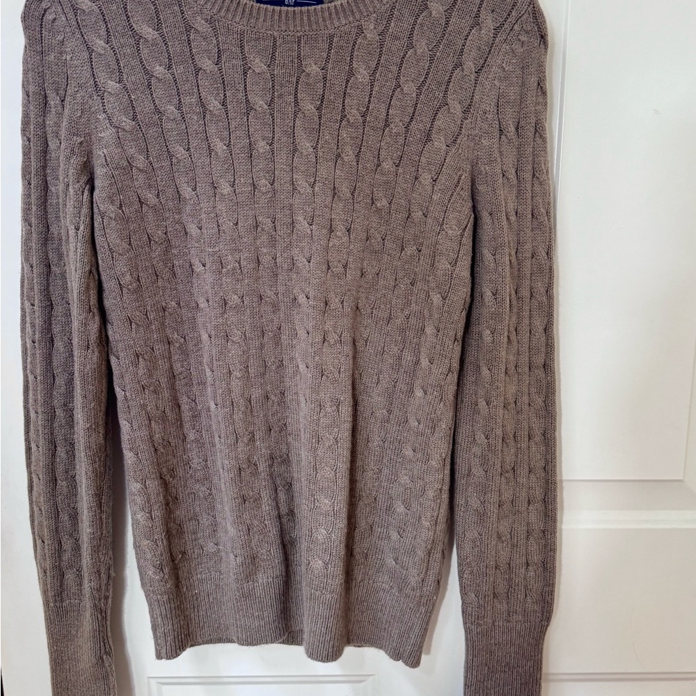 GAP Brown Cable Knit Sweater in Size Medium - Picture 3 of 8